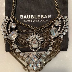 Bauble bar costume necklace